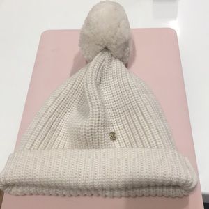 NWOT Lulu Lemon winter hat